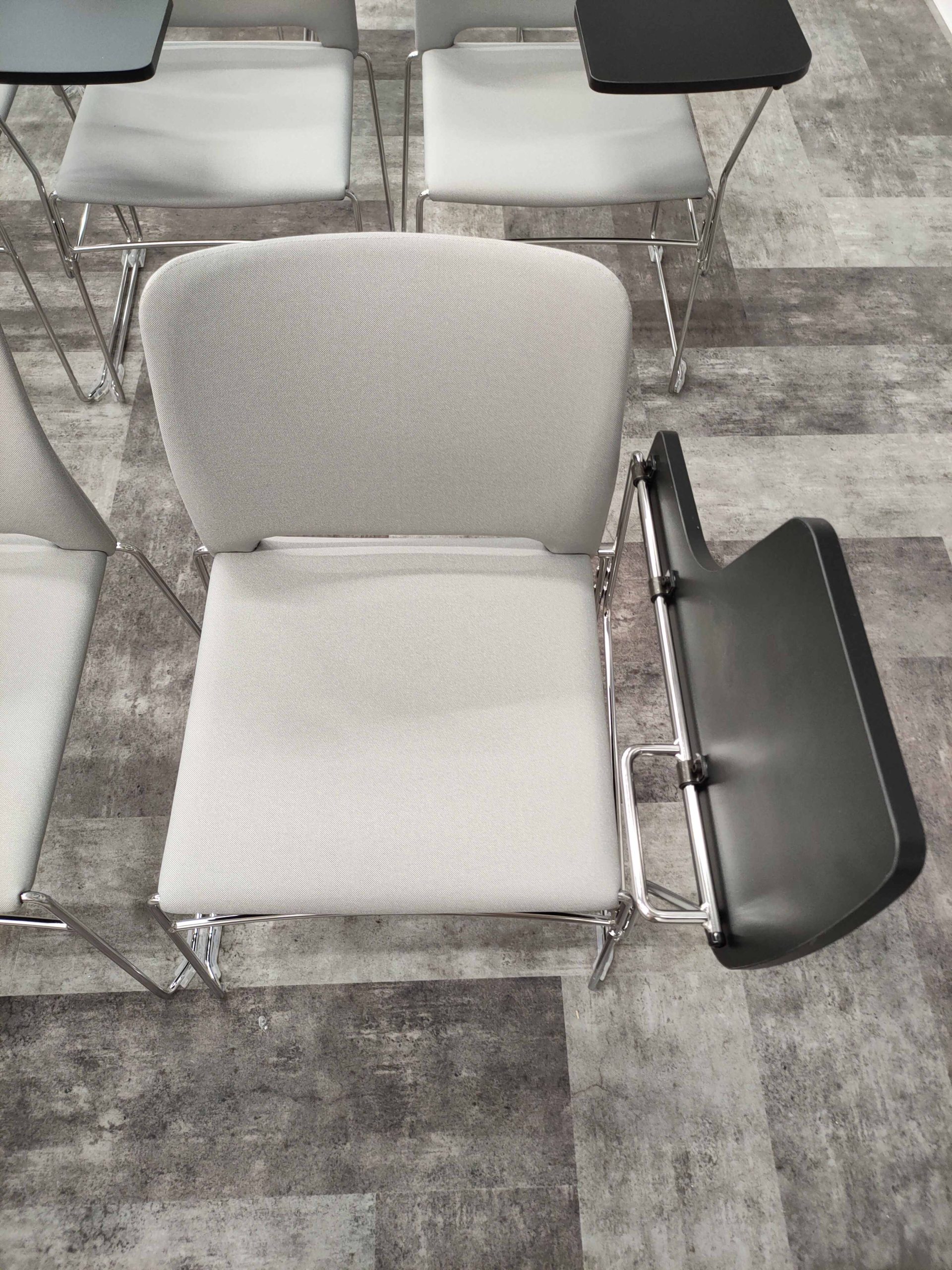 Krzesla Konferencyjne Z Pulpitem Sala Szkoleniowa Realizacja #4
