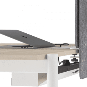 mocowanie ścianki akustycznej ZEDO PET do blatu biurka panel akustyczny panel akustyczny do biurka